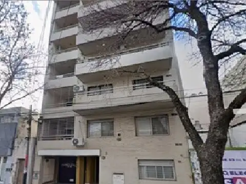 CERRITO AL 1300 - COCHERA EN VENTA PLANTA BAJA