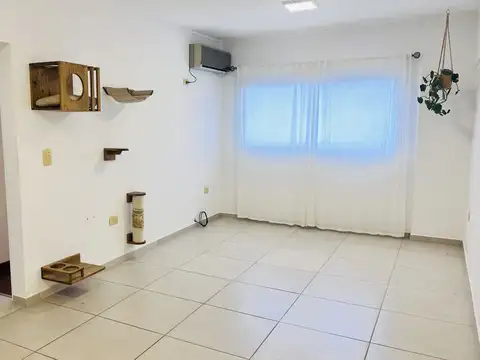 Departamento de 2 ambientes con cochera en venta ? Zona 59 y 14
