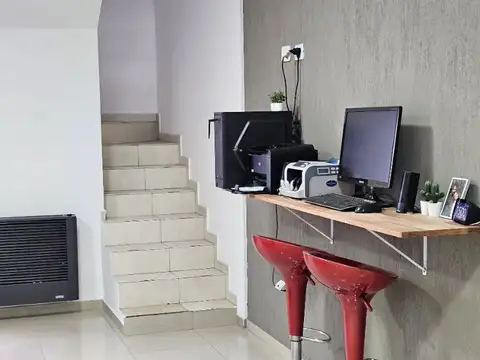 Avellaneda 600, Piso 4