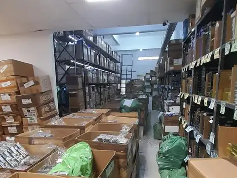 Local en Alquiler en Villa del Parque, $ 3.000.000