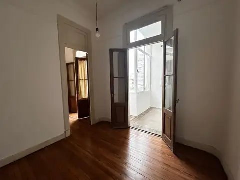 Departamento 4 ambientes con 2 baños