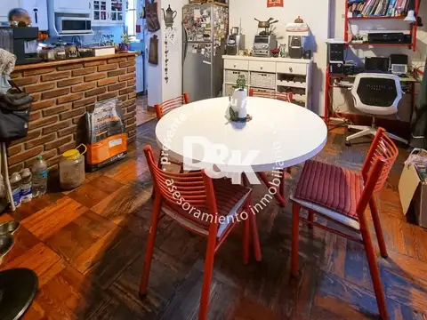 Depto Tipo Casa en Venta 90 años