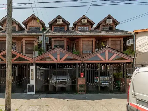 Depto Tipo Casa en Venta de 3 dormitorios