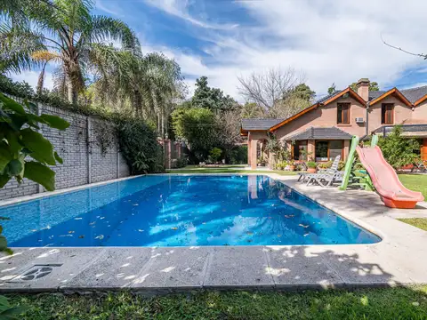 Venta casa parque leloir 1760 m2 pileta permuta