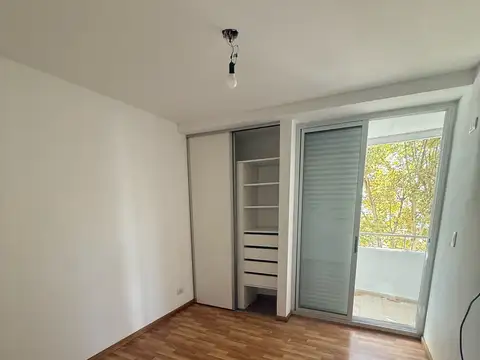Departamento en Alquiler en Echesortu, $ 475.000