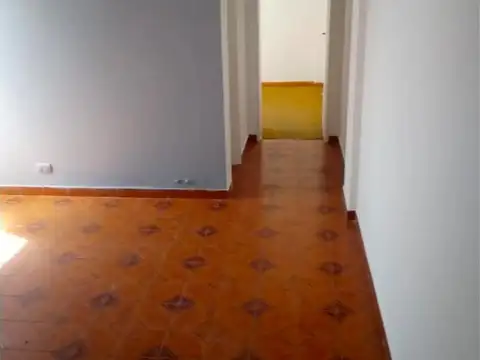 Departamento en Alquiler en Ramos Mejia, $ 400.000