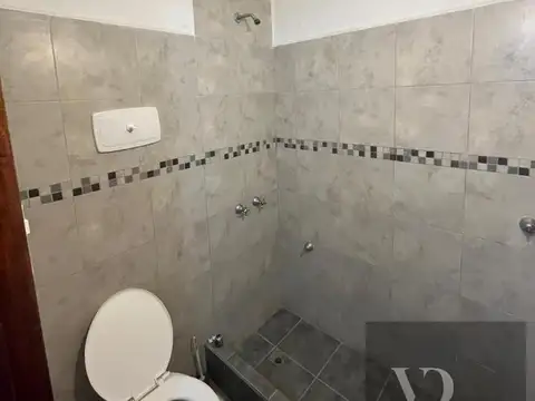Casa 2 ambientes con 1 baño