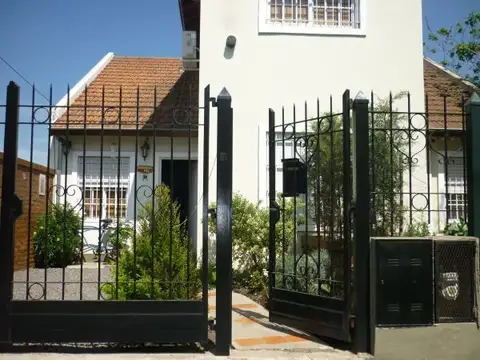 Casa - Alquiler - Argentina, Ezeiza - Lorenza de Zenavilla  933