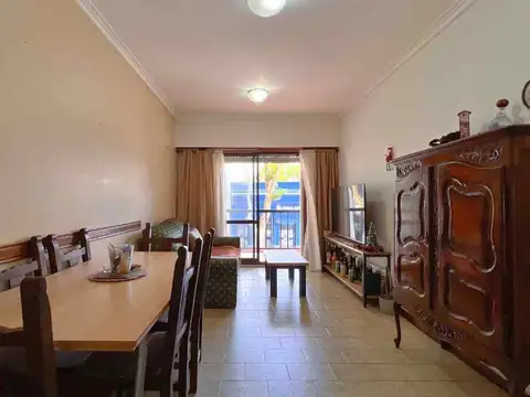 VENTA DEPARTAMENTO 2 AMBIENTES AL FRENTE C/ BALCON