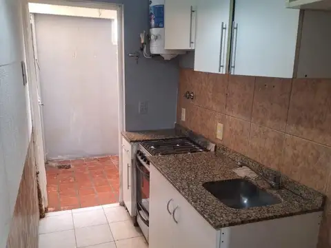 Depto Tipo Casa en Alquiler de 1 dormitorio
