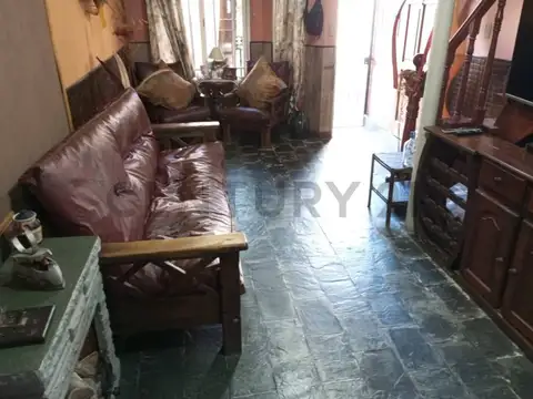 Depto Tipo Casa en Venta en Piñeyro, USD 150.000