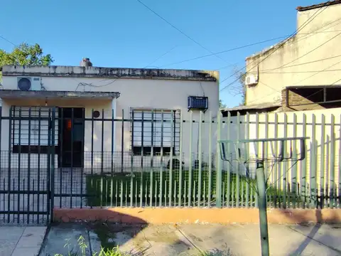 Casa - Venta - Argentina, Merlo - Viamonte 200