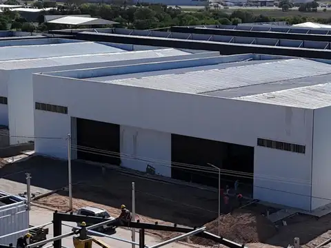 ALQUILER NAVE INDUSTRIAL  1.000 MTS - POLO 52