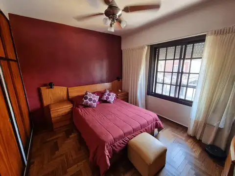 Depto Tipo Casa 4 ambientes con 2 baños