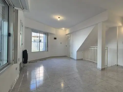 Departamento PH  en Venta en Sáenz Peña, Tres de Febrero, G.B.A. Zona Oeste