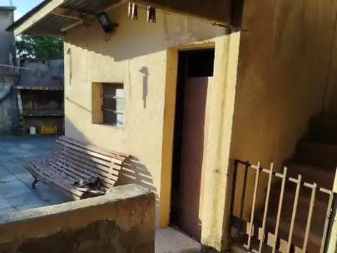 VENTA CASA 3 AMB. EN PALOMAR