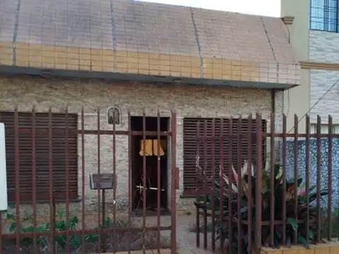 VENTA CASA 3 AMB. EN PALOMAR