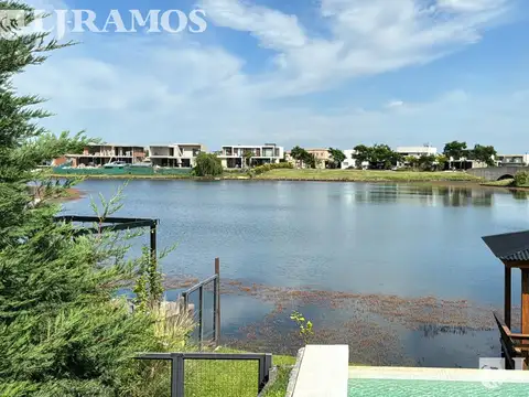 Casa en Venta en Puertos - Barrio Vistas, USD 830.000