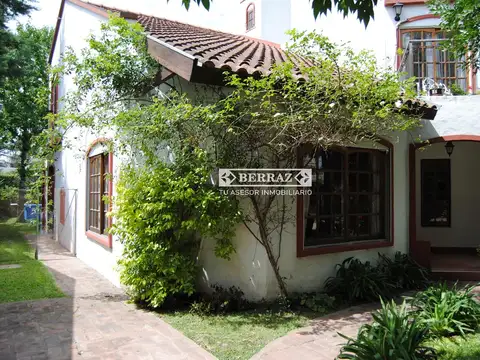 Casa venta 4 ambientes en Montecarlo Pilar Lote de 360 m2