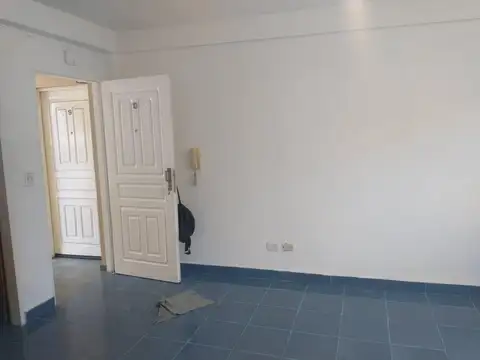 Garcia Silva 300, Piso 1