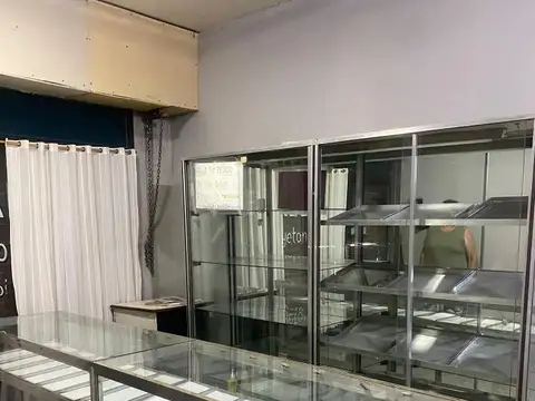 Local en Alquiler en Los Polvorines, $ 500.000