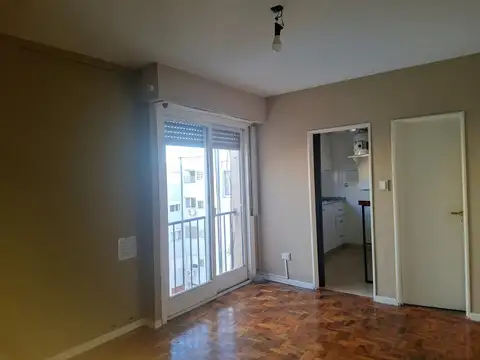 Departamento en Alquiler en Florida Mitre/Este, $ 650.000