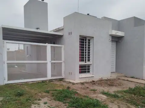 Casa en Alquiler 1 año