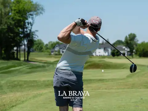 Terreno en Venta 20  mts Frente