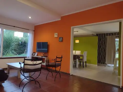 Avenida del Buen Retiro 100