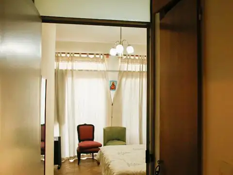 Casa en Venta con 5 cocheras