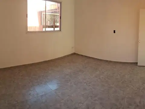 Excelente PH A NUEVO  3 ambientes con cochera y patio