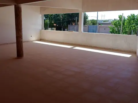 Oficina Monoambiente con 8 baños