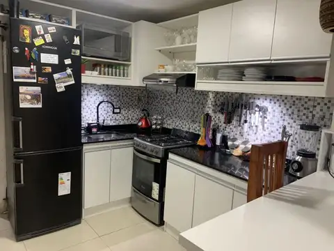 Depto Tipo Casa en Venta en Montecarlo, USD 55.000