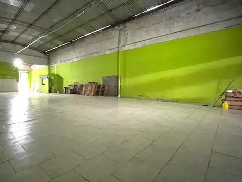 Depósito a la venta en La Plata