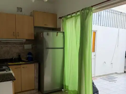 Depto Tipo Casa 2 ambientes con 1 baño