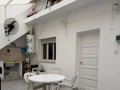 Venta PH de 2 Ambientes y Medio con Terraza en Versalles