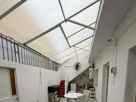 Venta PH de 2 Ambientes y Medio con Terraza en Versalles