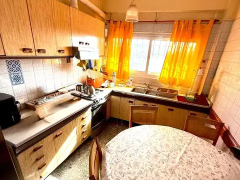 Galpon en Venta en Isidro Casanova, USD 220.000
