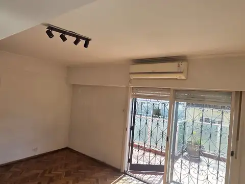 RECOLETA 3 Amb, Excelente Semipiso al Fte Balcon Terraza.