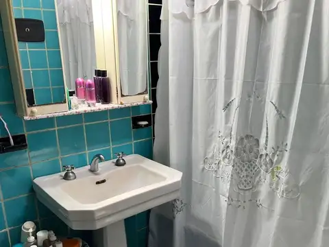 Casa en Venta con 5 cocheras