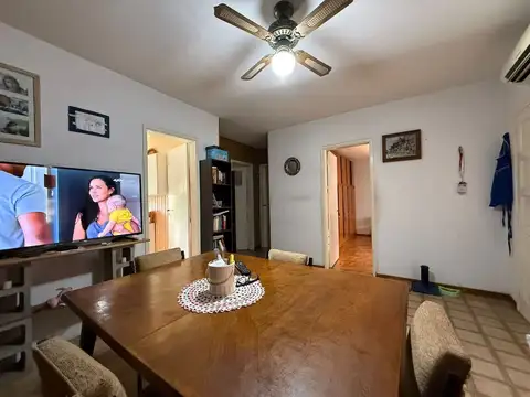 Casa 3 ambientes con 2 baños