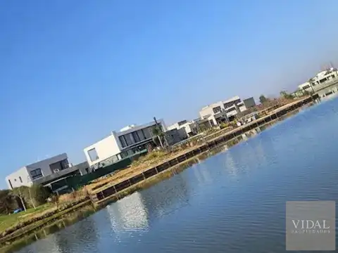Terreno en Venta en Puertos - Barrio Amarras, USD 90.000