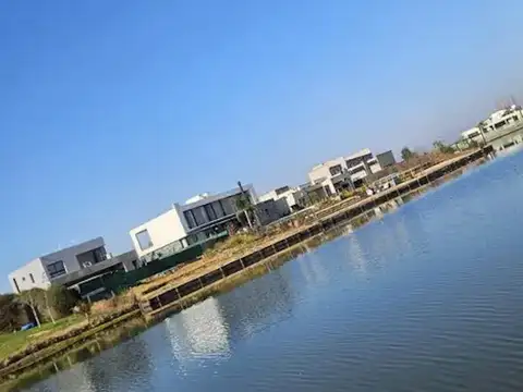 Terreno en Venta en Puertos - Barrio Amarras, USD 90.000