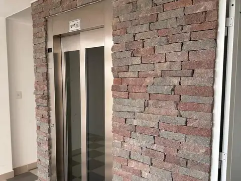 Departamento en Venta con 5 cocheras