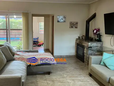 Casa 5 ambientes con 2 baños
