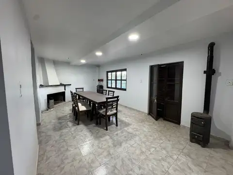 Finca en venta Maipú con 2 casas y 2 galpones