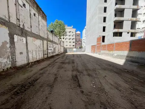 ALQUILER LOTE PARA COCHERAS ZONA LA PERLA