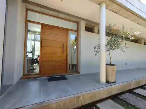 Casa en Alquiler en Country Club Los Cardales, USD 1.300