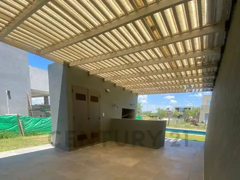 Casa en Alquiler en Puertos - Araucarias, USD 1.300