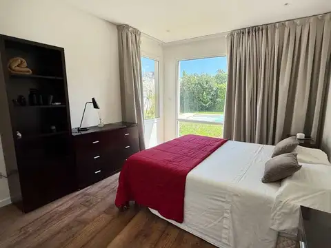 Venta Casa Amueblada Barrio Estudiantes Mercedes